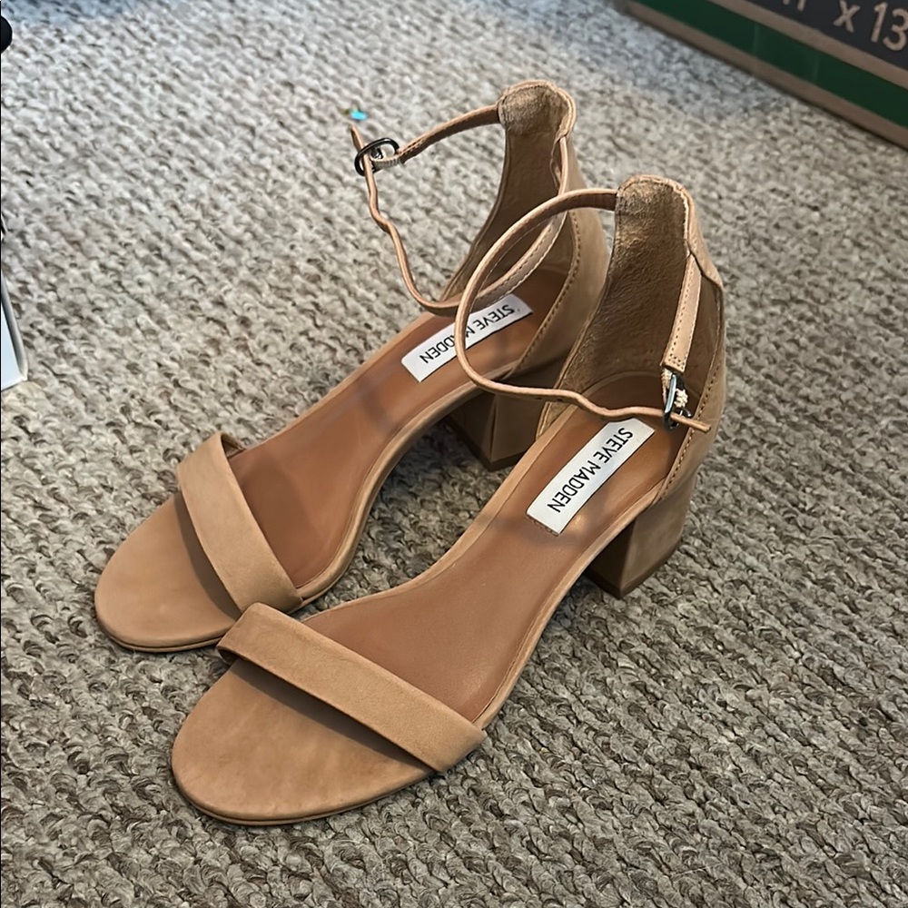 Steve Madden Tan Women's Sandals